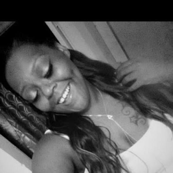 Meet your Posher, Bianca - Picture 1 of 1